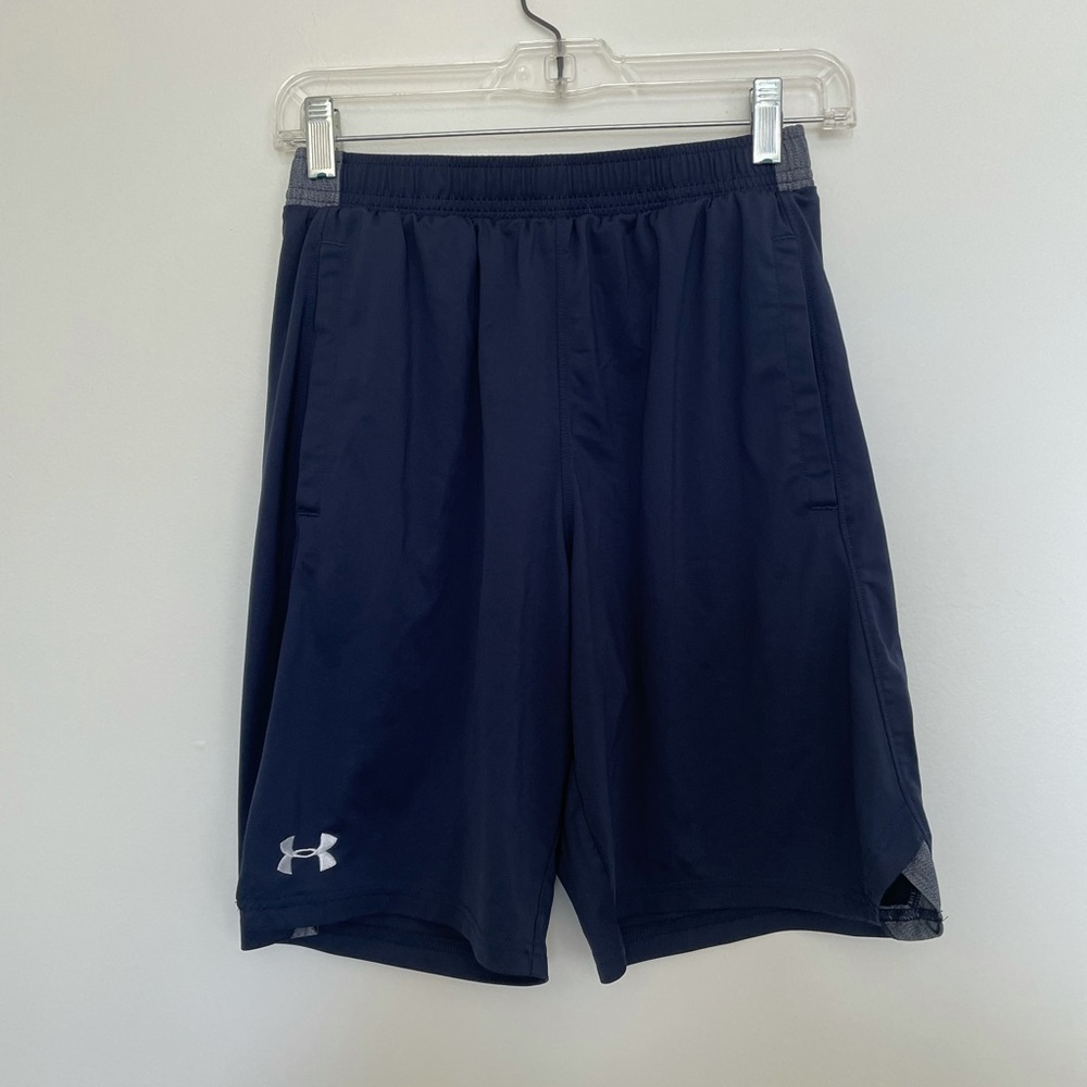 MENS under armour shorts size small